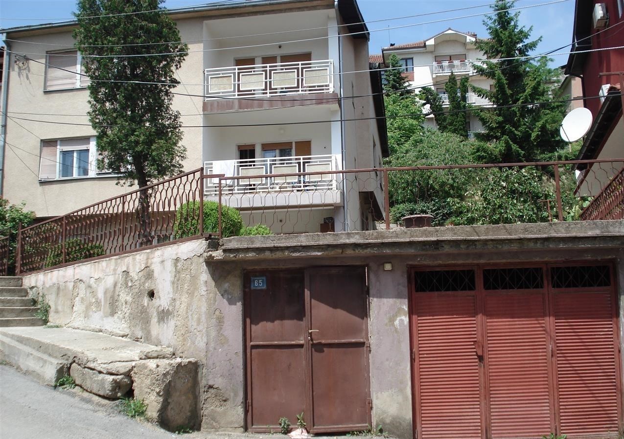 Shitet Shtëpia në Arbëri Mbrapa Ministris Shëndetsis
