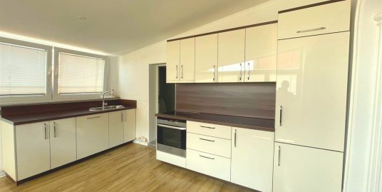 Duplex me Qira në Rrugën B