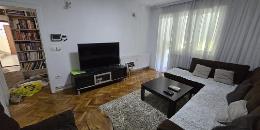 Banes Komode me Qira në Ulpianë te Symphonia