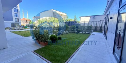 Banes me Qira pa Mobile në Mat Kompleksi Nartel