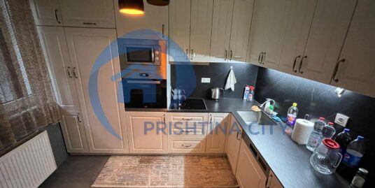 Banes Komode me Qira Në Arbëri