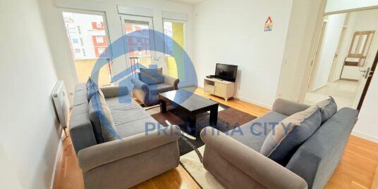 Banes me Qira në Rrugën B te Maxi 24 H