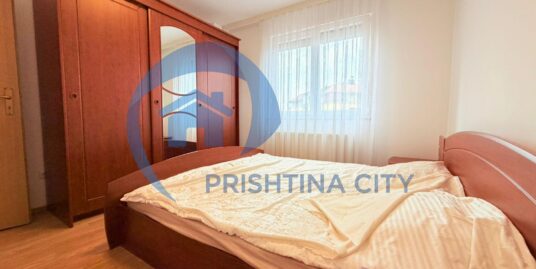 Banesë me Qira në Qendër Afër Parkut Qytetit