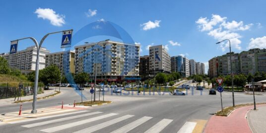 Banesë/Zyre me Qira në Rrugën B te Maxi 24H