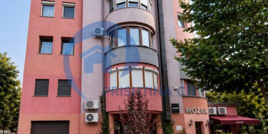 Lokal me Qira në Qendër Afër Kafeve të Rakisë